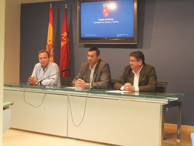 150 regatistas de 22 países se dan cita en el I Campeonato del Mundo de Kiteboarding ´Eurosaf 2011´ - 1, Foto 1