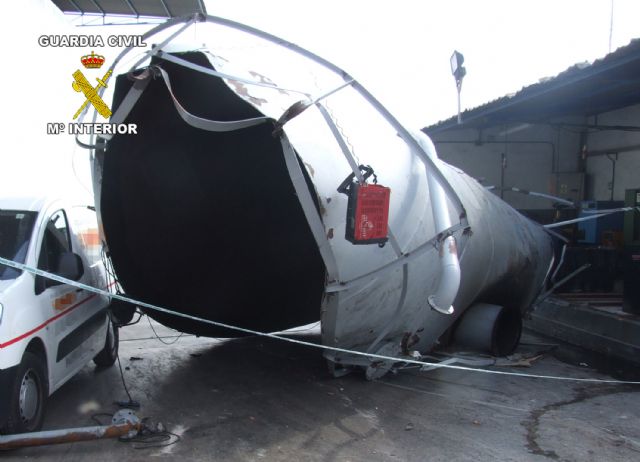 La Guardia Civil investiga el accidente laboral ocurrido en una empresa de Alguazas - 1, Foto 1