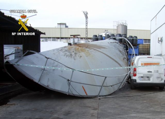 La Guardia Civil investiga el accidente laboral ocurrido en una empresa de Alguazas - 2, Foto 2