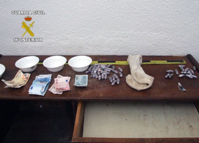 Desmantelado un punto de distribución de droga en Torre Pacheco - 3, Foto 3