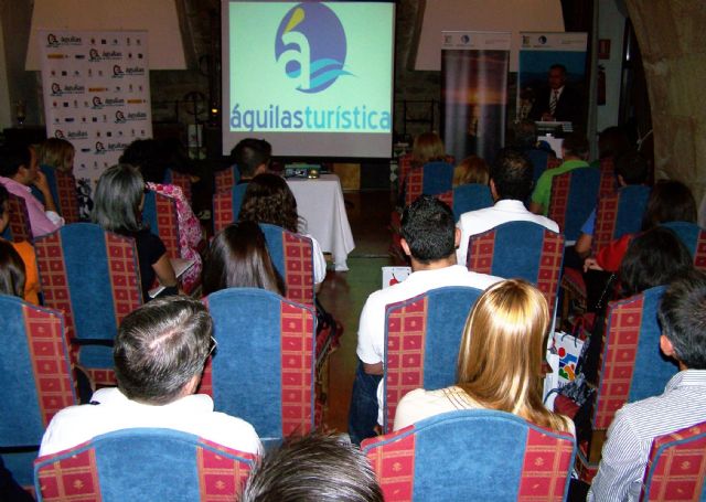 Más de cuarenta agentes turísticos de Jaén conocen la oferta vacacional de Águilas - 2, Foto 2