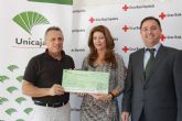 Unicaja entrega a Cruz Roja los fondos recaudados en su cuenta solidaria en apoyo a los damnificados más desfavorecidos por el terremoto de Lorca