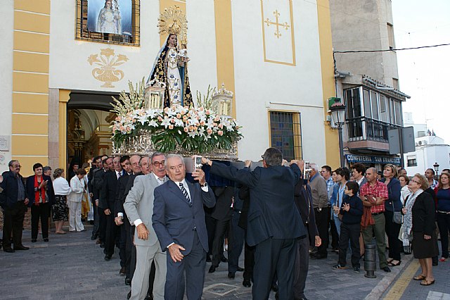 Miles de lumbrerenses acompañaron a la Stma. Virgen del Rosario en la tradicional Procesión 2011 - 2, Foto 2