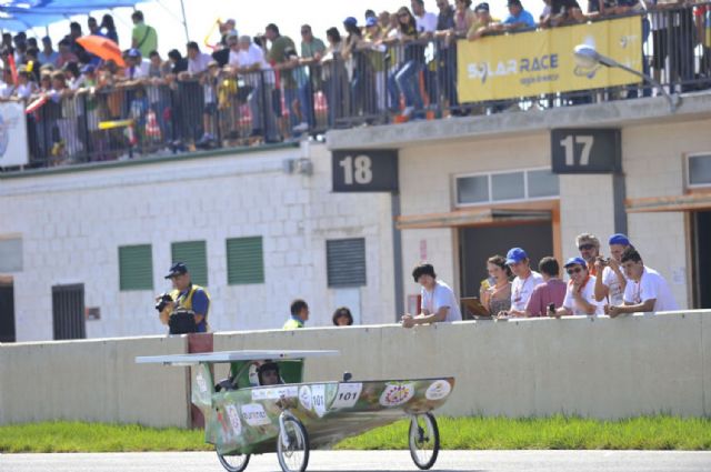 Dos vehículos del Instituto Politécnico de Cartagena compiten en la Solar Race 2011 - 2, Foto 2