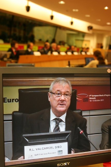 Valcárcel aboga por mejorar la coordinación de las políticas de inmigración de la UE - 3, Foto 3