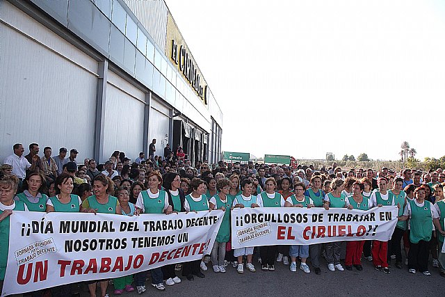 Empresarios, sindicatos y Gobierno de Murcia apoyan a El Ciruelo ante las acusaciones de UGT - 1, Foto 1