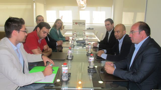 El PP ofrecerá una ayuda de 3000 euros a las empresas que contraten un trabajador - 1, Foto 1