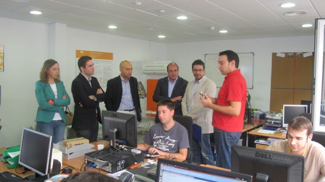 El PP ofrecerá una ayuda de 3000 euros a las empresas que contraten un trabajador - 2, Foto 2