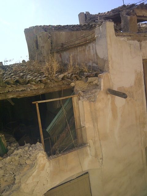 El PSOE exhibe documentación gráfica sobre el lamentable estado que presentan varios edificios de la calle Cava - 3, Foto 3