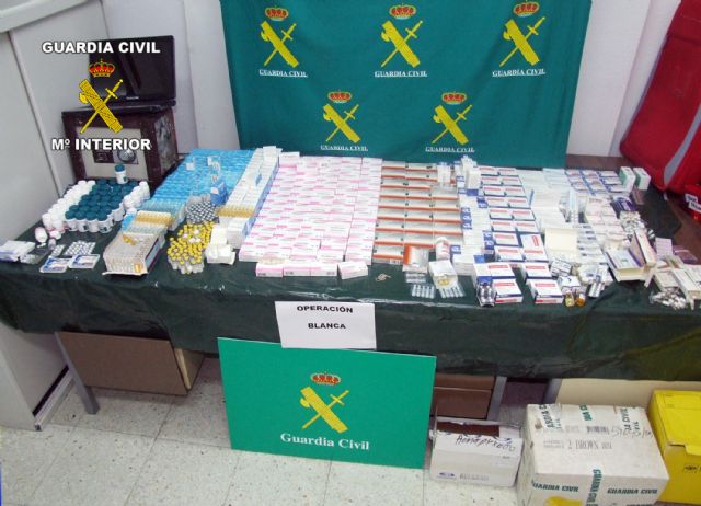 La Guardia Civil desmantela una organización delictiva dedicada al tráfico ilegal de medicamentos - 3, Foto 3