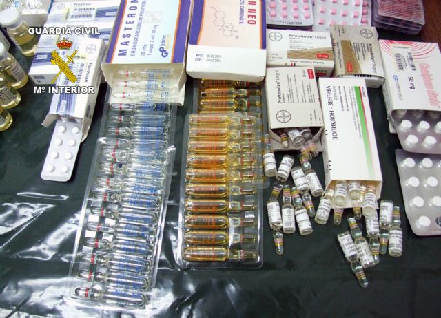 La Guardia Civil desmantela una organización delictiva dedicada al tráfico ilegal de medicamentos - 4, Foto 4