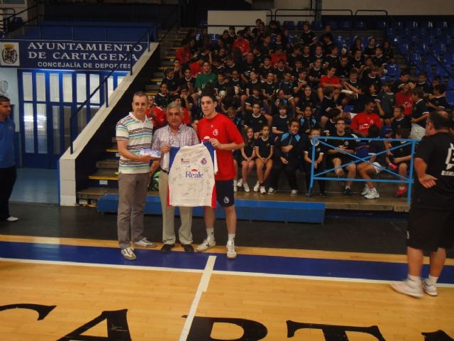 El Fútbol Sala Profesional del Reale, a través del programa ADE - 2, Foto 2