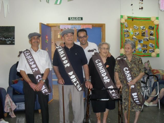 Los usuarios del Centro de Estancias Diurnas tambin celebran la Feria, Foto 1