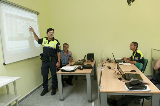 Policías locales perfeccionan las técnicas de reconstrucción de accidentes de tráfico - 5, Foto 5
