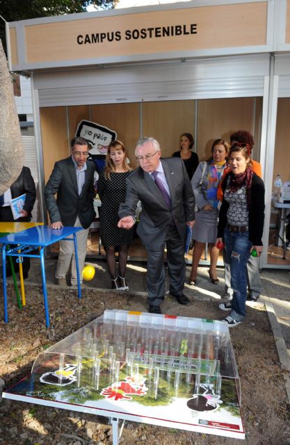 La Universidad de Murcia inaugura la Feria de Bienvenida 2011 - 5, Foto 5