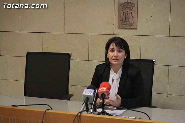 La alcaldesa afirma que el futuro Corredor del Mediterráneo beneficiará la externalización de las empresas totaneras, Foto 1