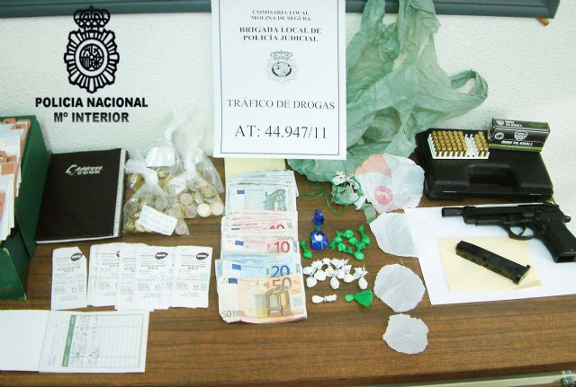 La Policía Nacional desmantela un punto de venta de droga situado en una cafetería de Molina de Segura - 1, Foto 1