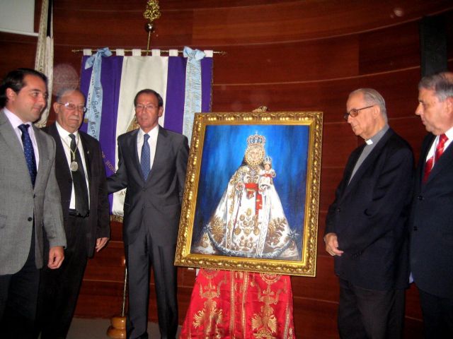 El Alcalde Cámara celebra el nombramiento de Caballero de Honor concedido a Su Majestad el Rey - 1, Foto 1