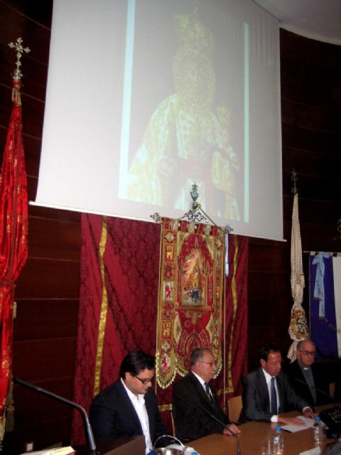 El Alcalde Cámara celebra el nombramiento de Caballero de Honor concedido a Su Majestad el Rey - 2, Foto 2