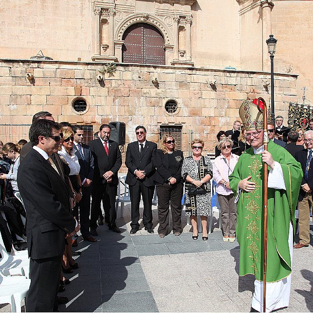 El obispo preside en Lorca la eucarista que he tenido lugar con motivo del Encuentro de Cofradas de la Regin de Murcia, Foto 1