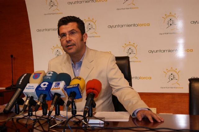 Los lorquinos que domicilien y fraccionen el pago del IBI en 2012 tendrán una bonificación del 5% - 1, Foto 1