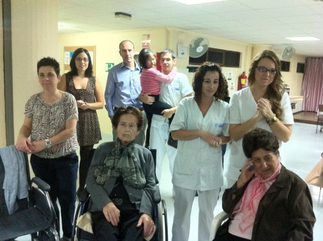 The Day Care Service for People with Alzheimer celebrates its fourth anniversary, Foto 2