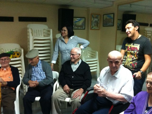 El Servicio de Estancias Diurnas para Personas con Alzheimer celebra su IV aniversario, Foto 3