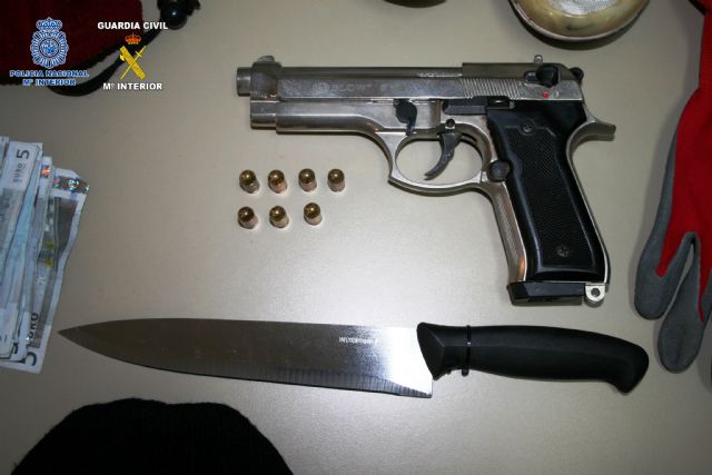 Desarticulado un activo grupo de atracadores autores materiales de cinco asaltos a mano armada - 2, Foto 2