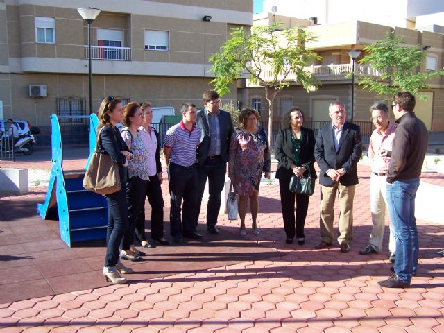 Águilas cuenta desde hoy con una nueva glorieta - 1, Foto 1