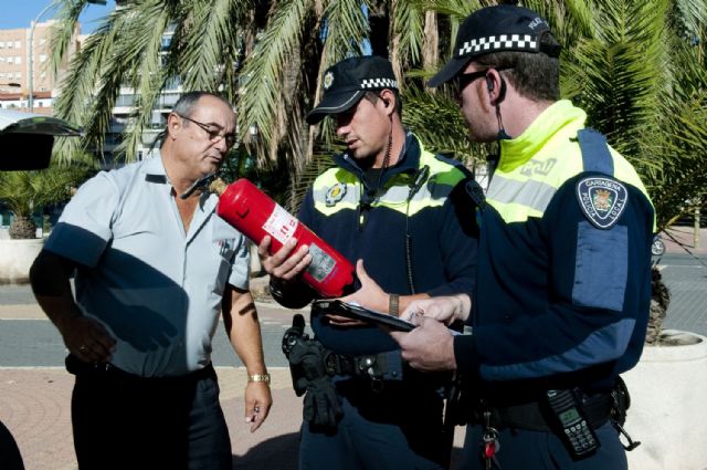 La Policía Local supervisa el funcionamiento de los taxis del municipio - 1, Foto 1