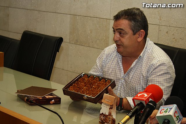 Se presenta el nuevo envase del dulce tpico 