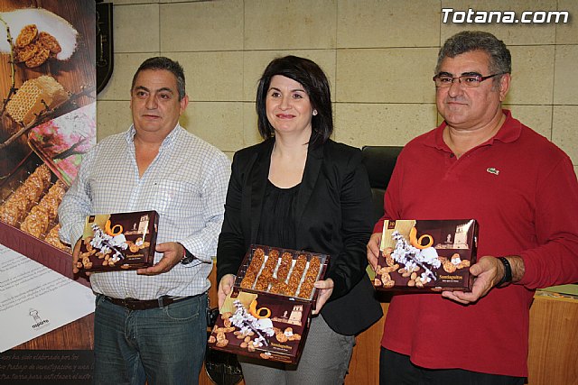 Se presenta el nuevo envase del dulce tpico 