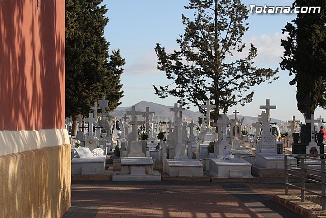 El ayuntamiento pone a punto el Cementerio Municipal 