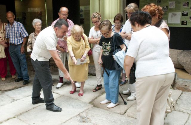 Los mayores del municipio aprenden la historia de Carthago Nova - 1, Foto 1