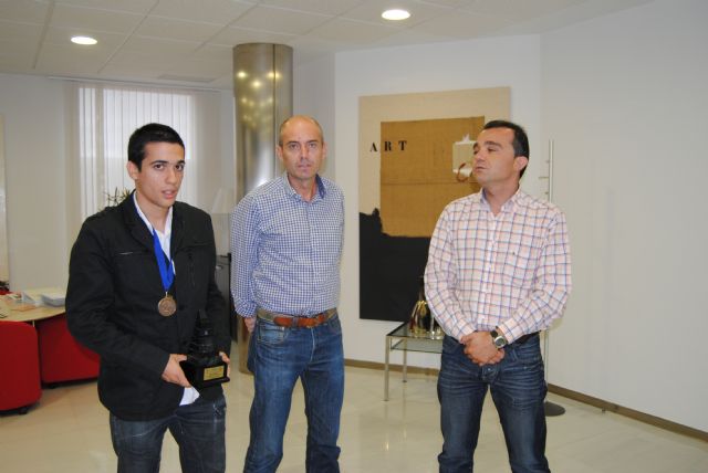 El alcalde y el edil de Deportes felicitan a Juan David Zapata, bronce en el Mundial de Billar a Tres Bandas - 1, Foto 1