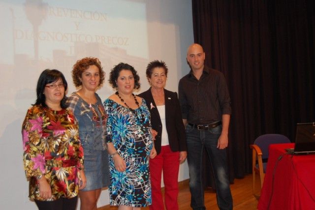 La Casa de la Cultura de Alguazas acogió una conferencia sobre el cáncer de mama - 2, Foto 2