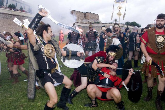 Carthagineses y Romanos se exhiben para los cruceristas - 1, Foto 1