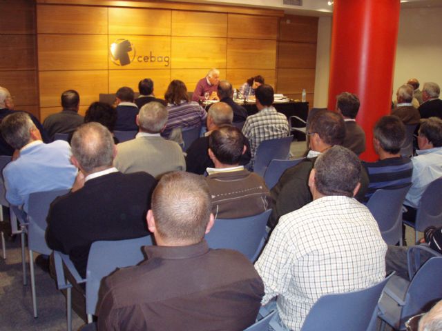 La asamblea de COAG apoya la posición de su presidente tanto en los robos y en los daños de conejos y arruis a la agricultura como respecto al PGOM, Foto 3