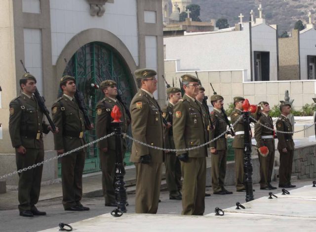 Los Artilleros de Cartagena rinden homenje a sus muertos - 2, Foto 2