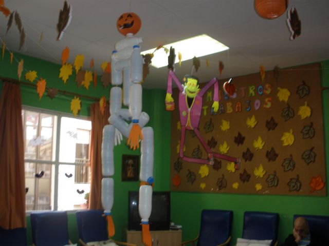 Los usuarios de los Centros de Día de Personas Mayores dependientes celebran Halloween - 1, Foto 1