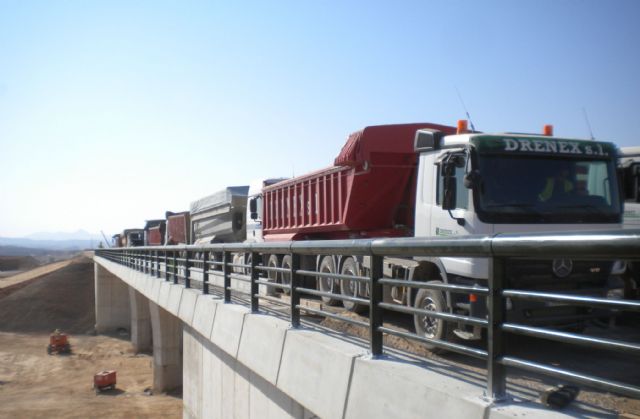 Adif finaliza las pruebas de carga del viaducto sobre la A-33 correspondiente a las obras del Nudo de La Encina (Fase I) - 2, Foto 2