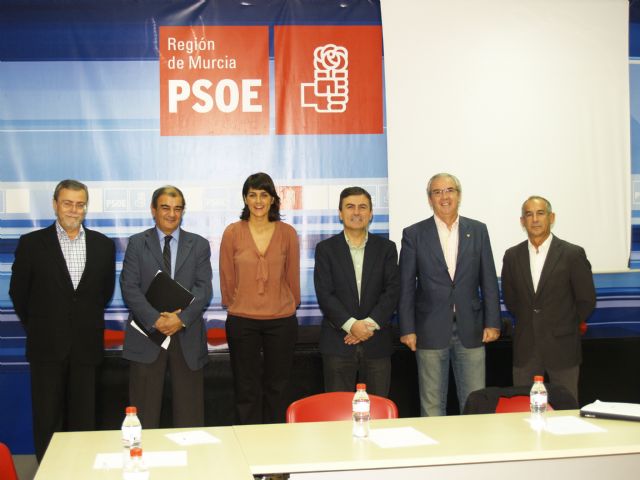 El PSOE avisa de que muchas cooperativas tienen que cerrar porque el Gobierno del PP no les paga lo que les debe - 1, Foto 1