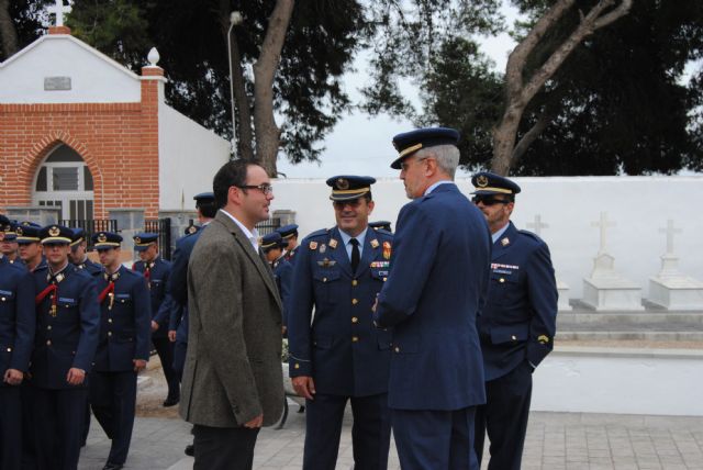 La AGA celebró en el cementerio de San Javier el Día de los Caídos por España - 1, Foto 1
