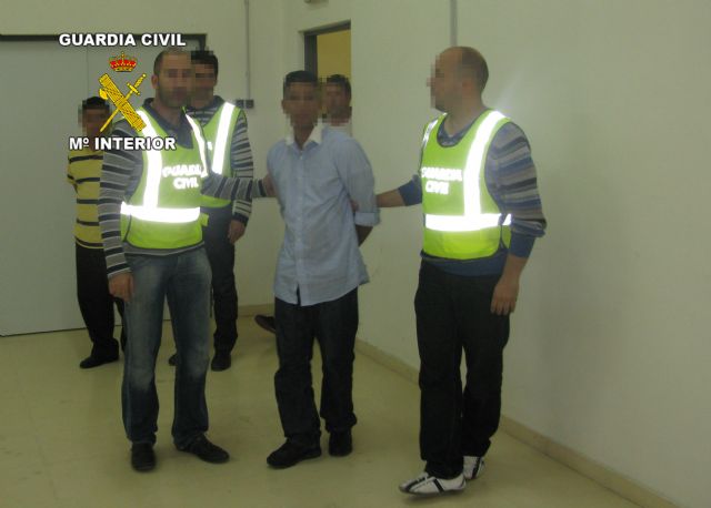 La Guardia Civil detiene a un grupo de cogoteros antes de que atracasen una sucursal bancaria de Cieza - 2, Foto 2