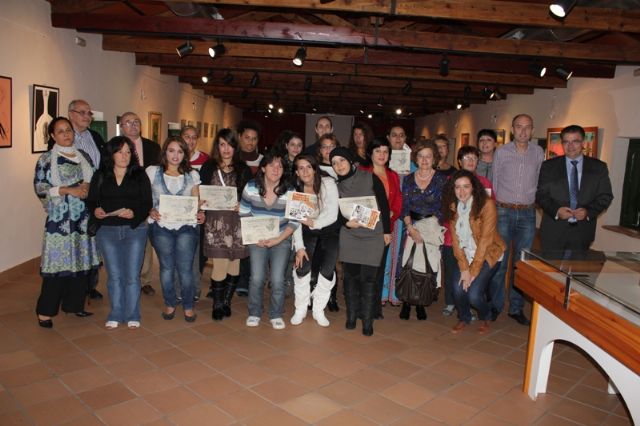 Un taller ocupacional habilita a 25 mujeres como costureras - 1, Foto 1