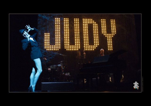 Suspendida la representación de Al final del Arco de Iris en el Nuevo Teatro Circo - 1, Foto 1