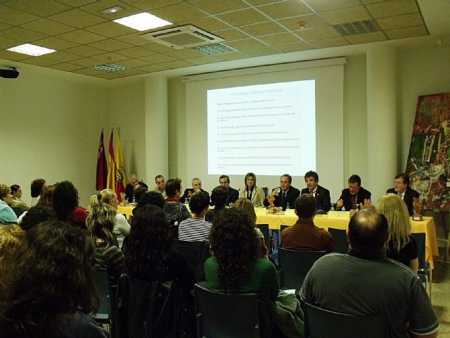 La Alcaldesa y los rectores de universidades de Israel y Grecia inauguran el VII Master de Arteterapia de la UMU que se desarrollará en Archena - 1, Foto 1