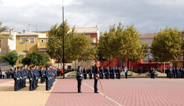 Autoridades municipales asisten al acto de jura de bandera en el marco de las II Jornadas de Caza, Turismo y Gastronoma, Foto 3