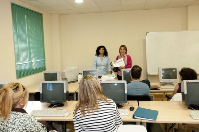 Quince alumnos aprenden los trucos para buscar trabajo a través de Internet - 2, Foto 2