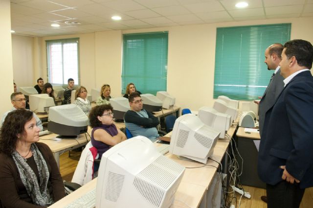 Quince alumnos aprenden los trucos para buscar trabajo a través de Internet - 3, Foto 3